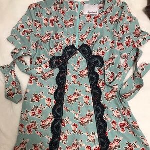 Signature 8 Short Romper